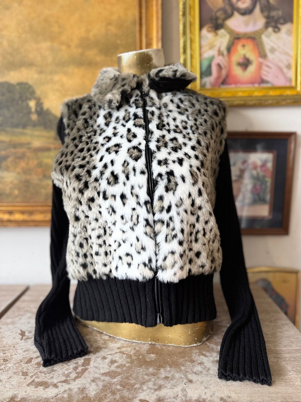 Y2K Faux Fur Leopard Print Black Long Sleeve Sweater Size Medium by 3000 Realm